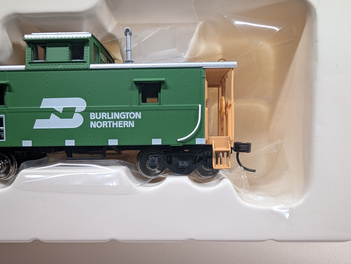 Atlas 947 HO Scale Center Cupola Caboose Burlington Northern #10290 Metal Wheels