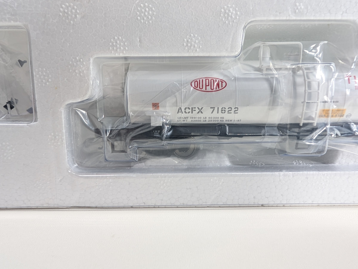 Atlas #1709-2 HO Scale Kaolin Tank Car DuPont ACFX #71622 Metal Wheels