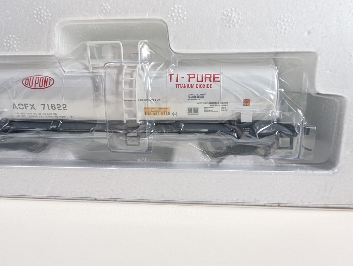Atlas #1709-2 HO Scale Kaolin Tank Car DuPont ACFX #71622 Metal Wheels