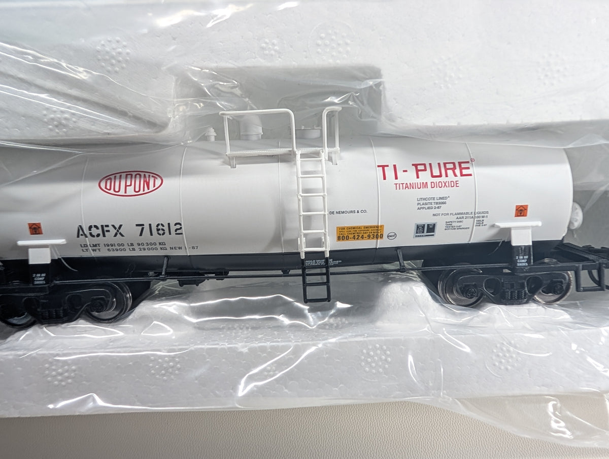 Atlas #1709-3 HO Scale Kaolin Tank Car DuPont ACFX #71612 Metal Wheels