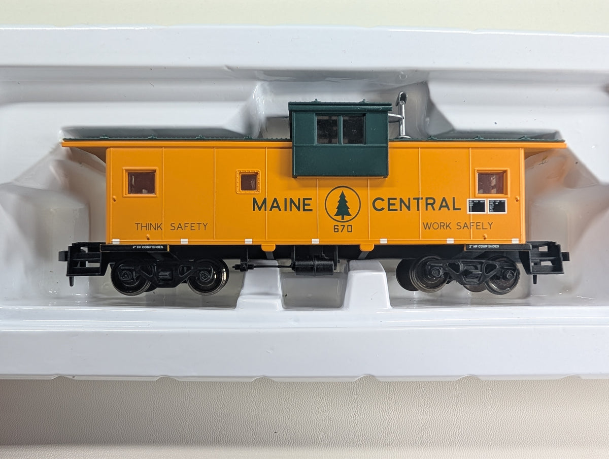 Atlas 1909 HO Scale Extended Vision Caboose Maine Central MEC #670 Metal Wheels