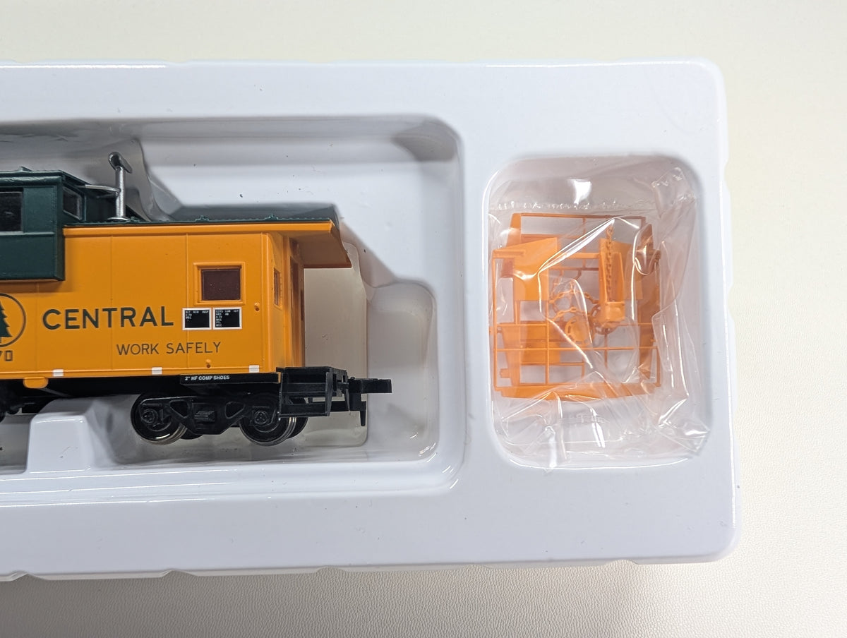 Atlas 1909 HO Scale Extended Vision Caboose Maine Central MEC #670 Metal Wheels