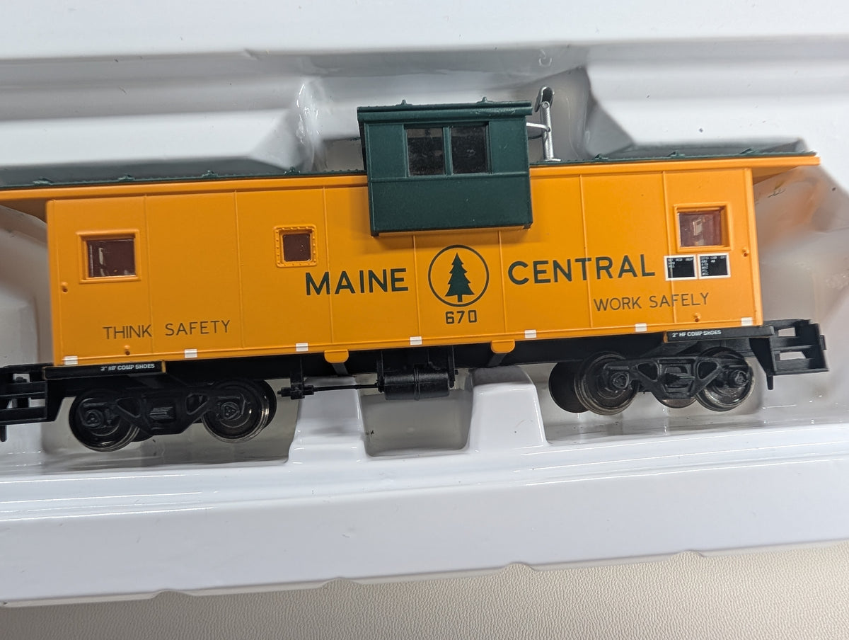 Atlas 1909 HO Scale Extended Vision Caboose Maine Central MEC #670 Metal Wheels