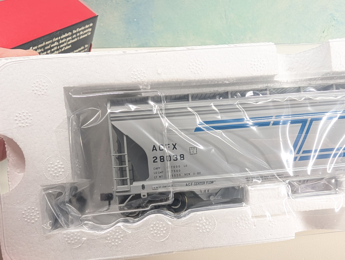 Atlas #1464-2 HO Scale 3 Bay Centerflow Hopper Tenneco ACFX #28038 Metal Wheels
