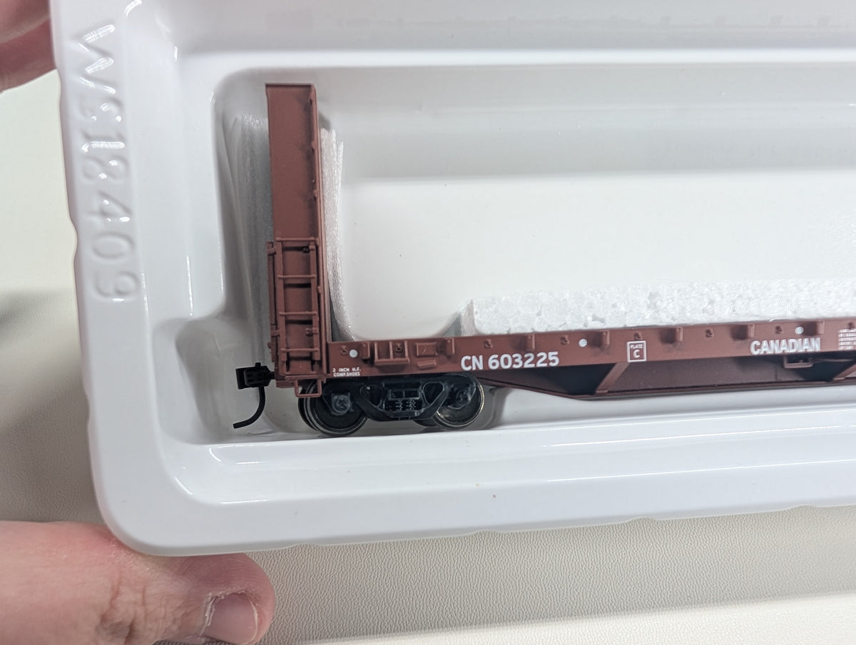 Walthers 932-40051 HO Scale 50' Bulkhead Flat Car Canadian National CN #603225 Metal Wheels