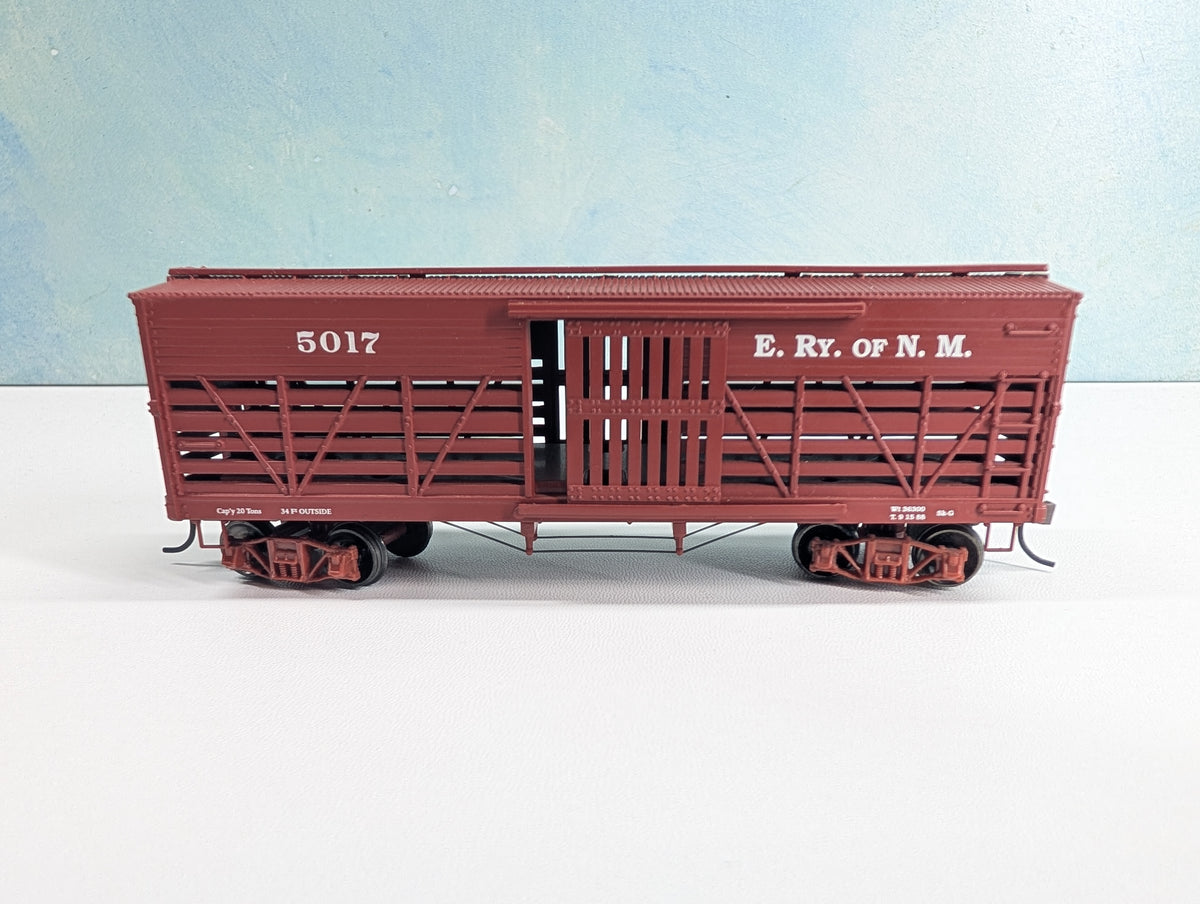 USED HO Scale Cattle Stock Car Eastern Railway of New Mexico E Ry of NM #5017 Metal Wheels