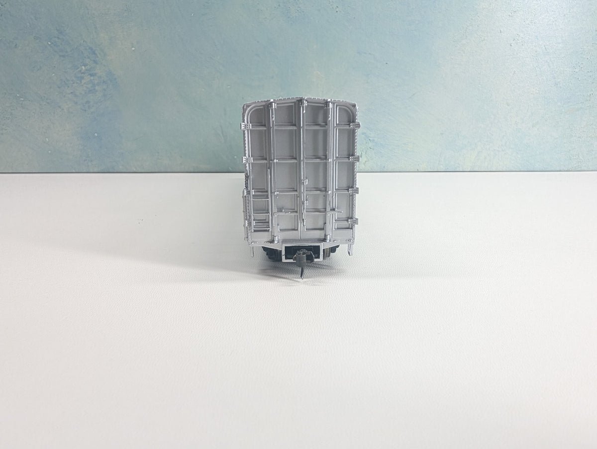 USED Walthers HO Scale 75' Auto Train, Auto Carrier Amtrak #9015 Metal Wheels