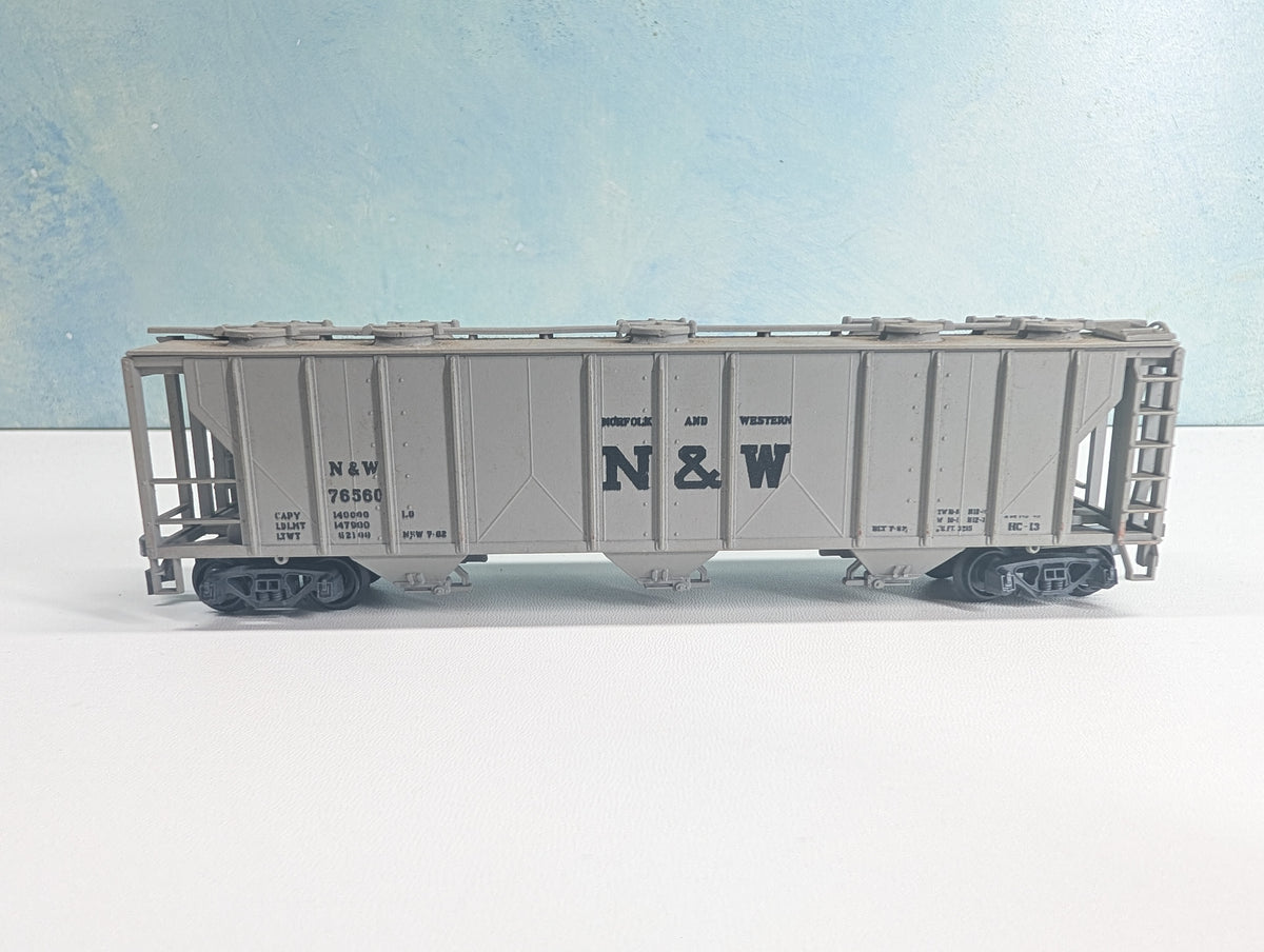 USED HO Scale Covered Hopper Norfolk & Western N&W #76560