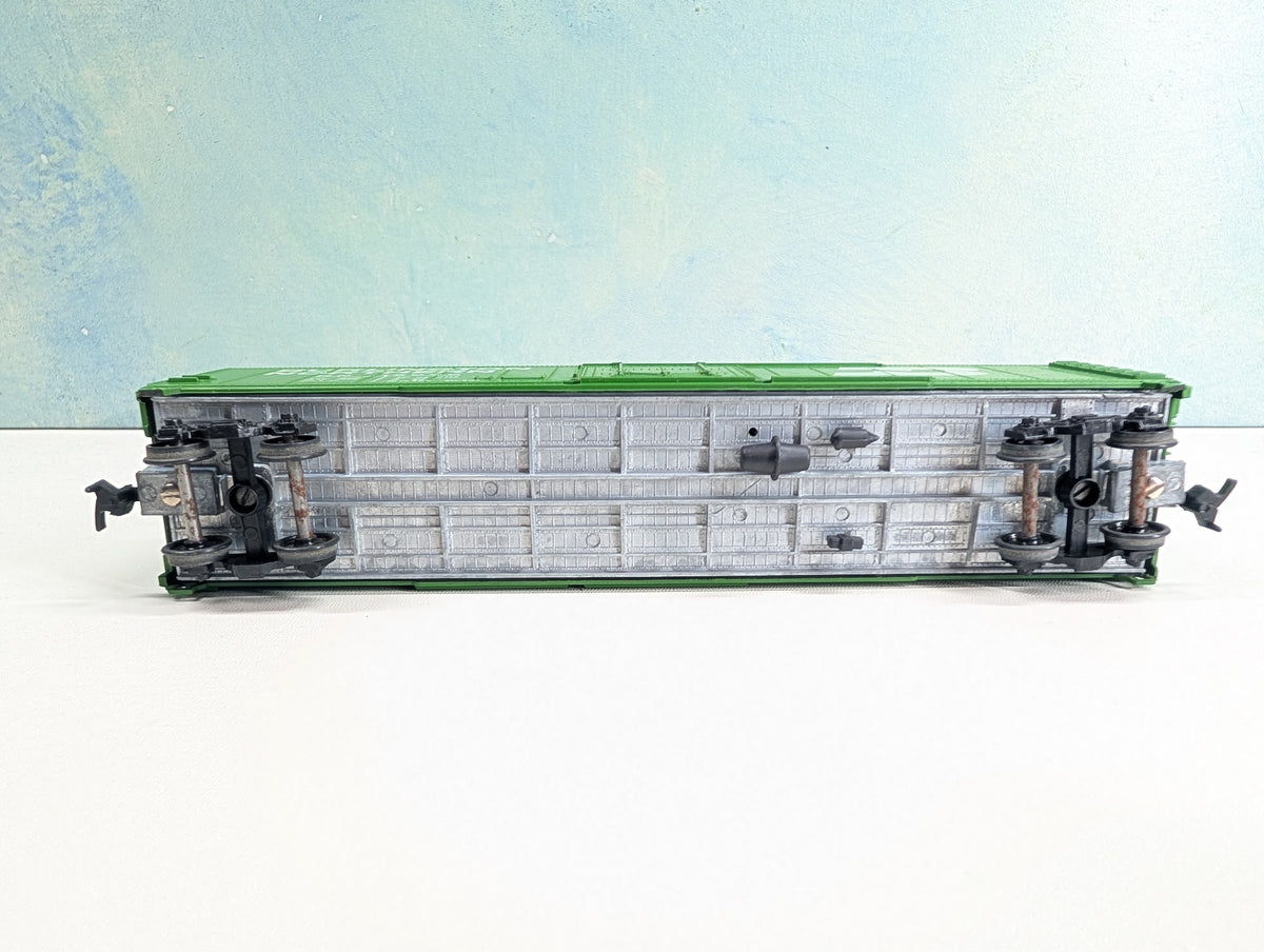 USED Roundhouse HO Scale 50' Box Car Burlington Northern BN #15000