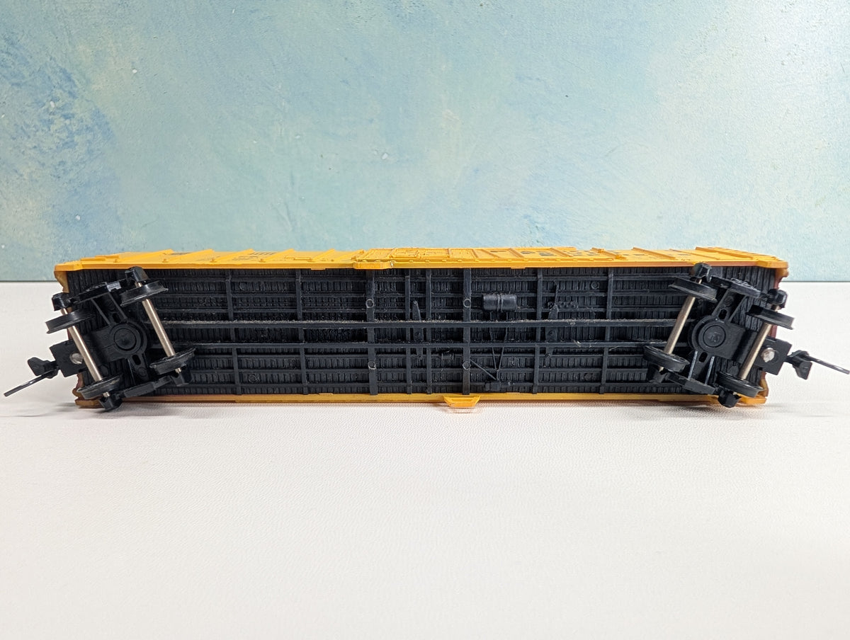 USED HO Scale 50' Box Car Pacific Fruit Express PFE #451041