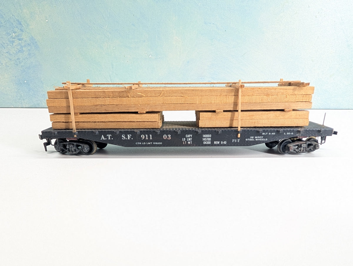 USED Varney HO Scale 50' Flat Car w/ Lumber Load Santa Fe ATSF #91103