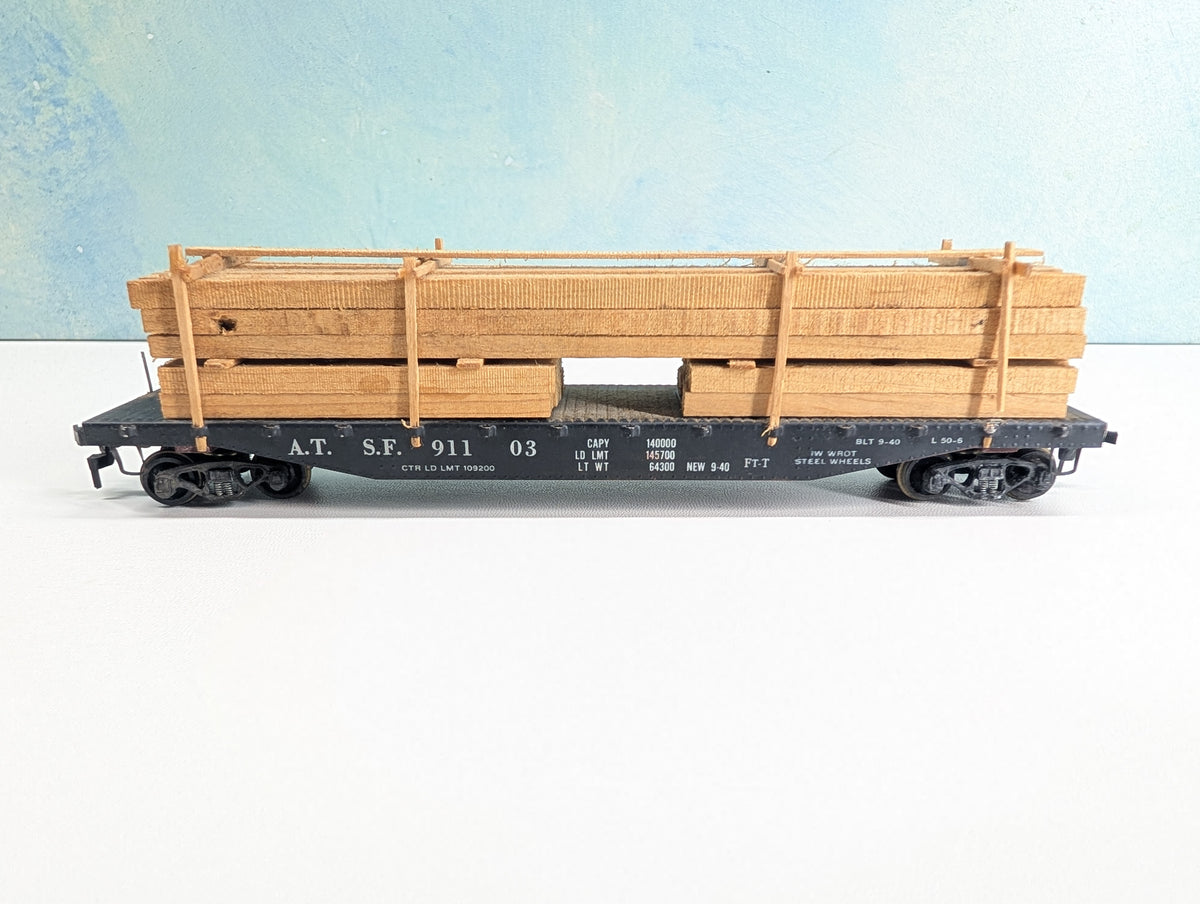 USED Varney HO Scale 50' Flat Car w/ Lumber Load Santa Fe ATSF #91103