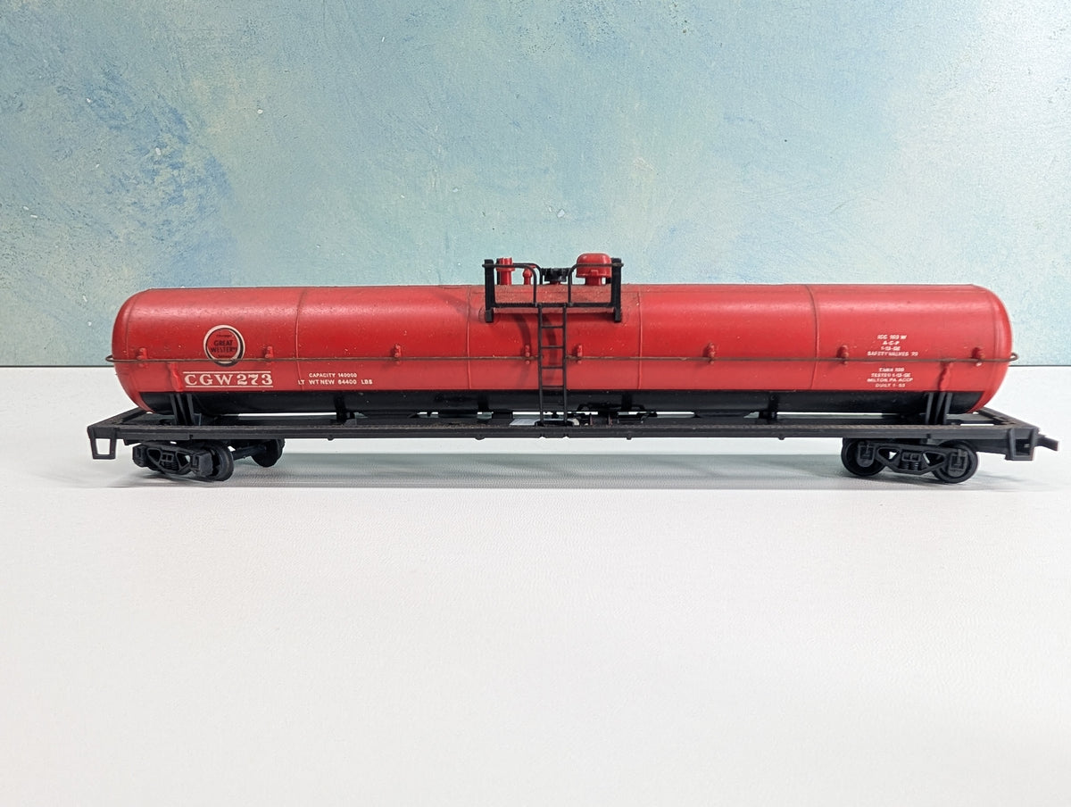 USED Lima HO Scale 62' Tank Car Chicago Great Western CGW #273