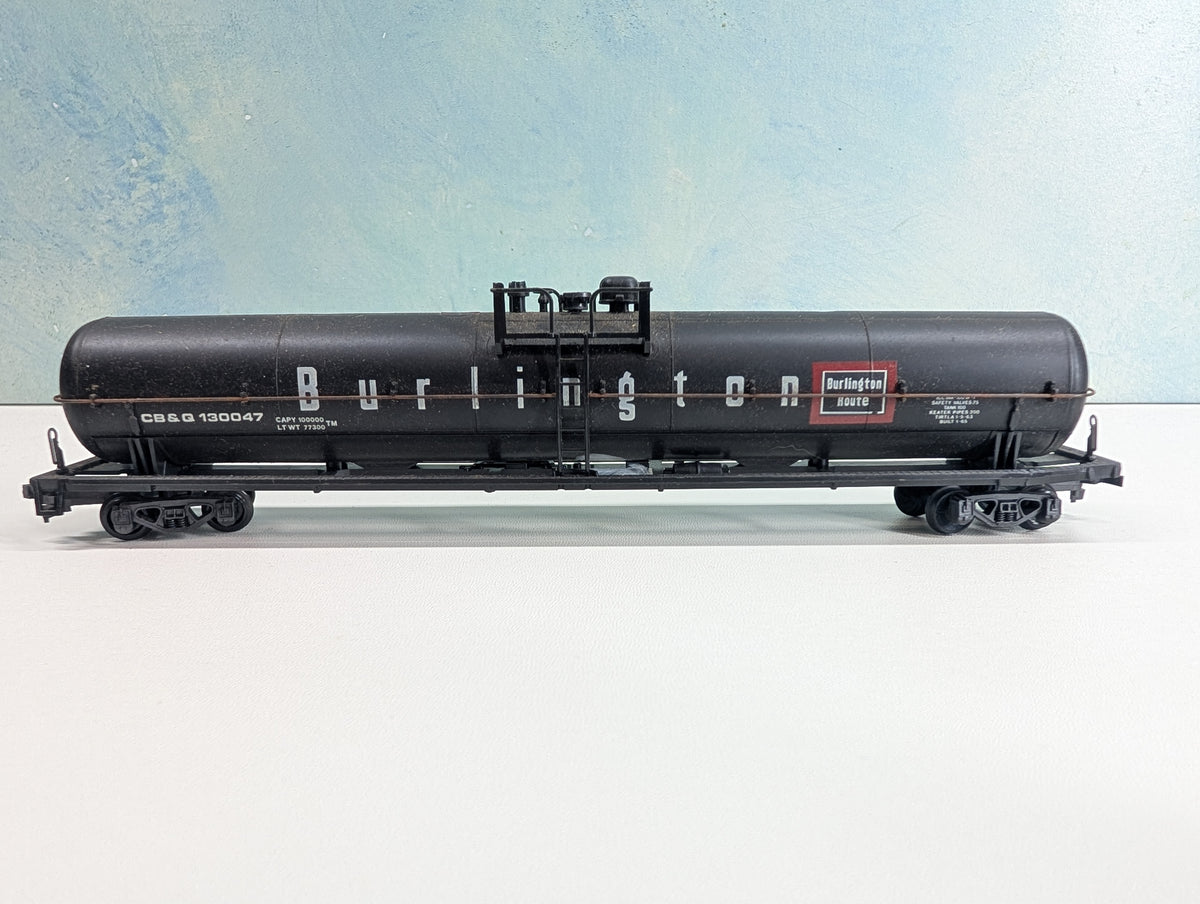 USED Lima HO Scale 62' Tank Car Burlington CB&Q #130047