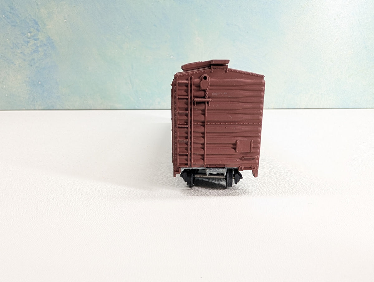 USED Roundhouse HO Scale 50' Box Car Bangor and Aroostook BAR #65945