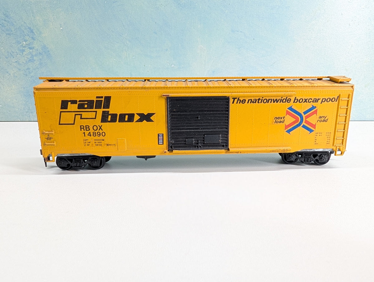 USED Roundhouse HO Scale 50' Box Car Railbox RBOX #14890