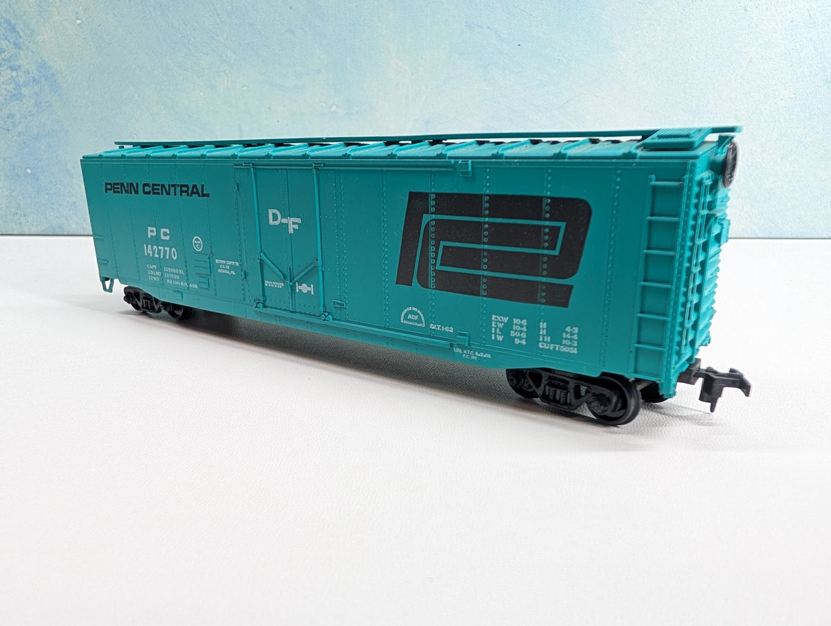 USED Athearn HO Scale 50' Box Car Penn Central PC #142770