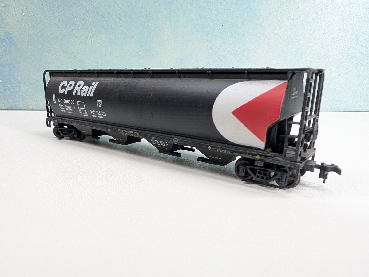 USED Bachmann HO Scale Cylindrical Covered Hopper CP Rail CP #388500