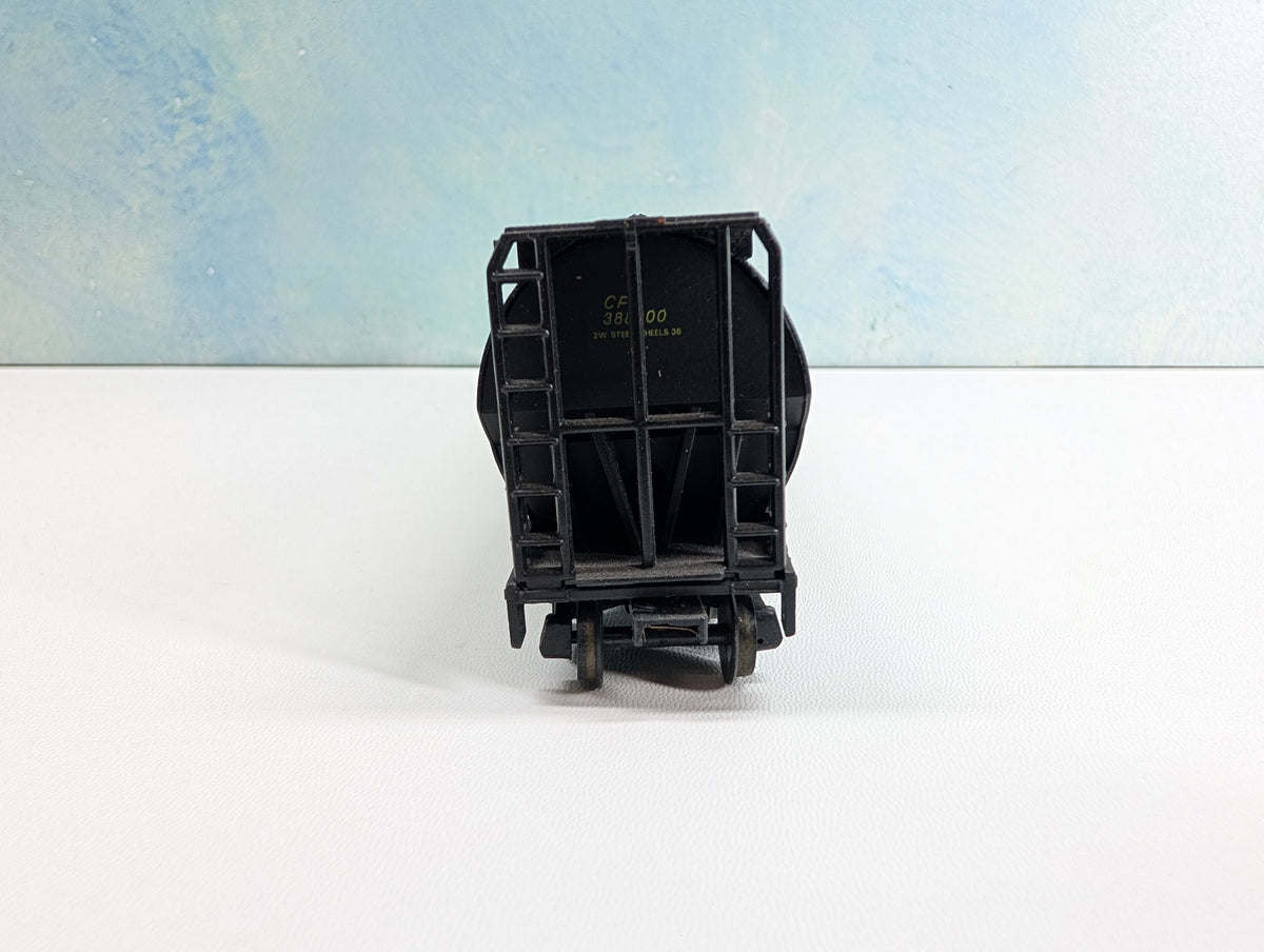 USED Bachmann HO Scale Cylindrical Covered Hopper CP Rail CP #388500