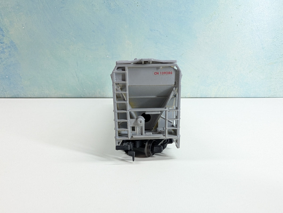 USED HO Scale Covered Hopper Canadian National CN #139286