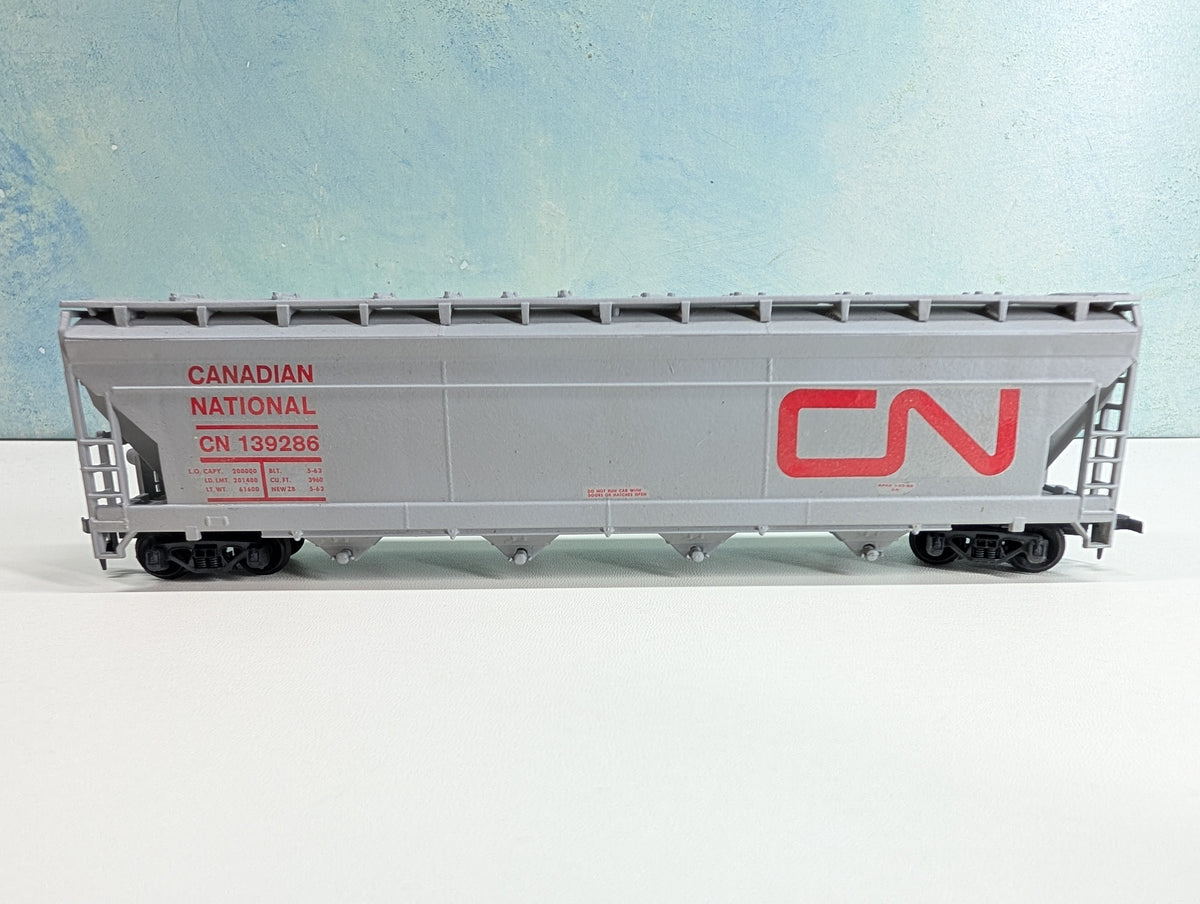 USED HO Scale Covered Hopper Canadian National CN #139286