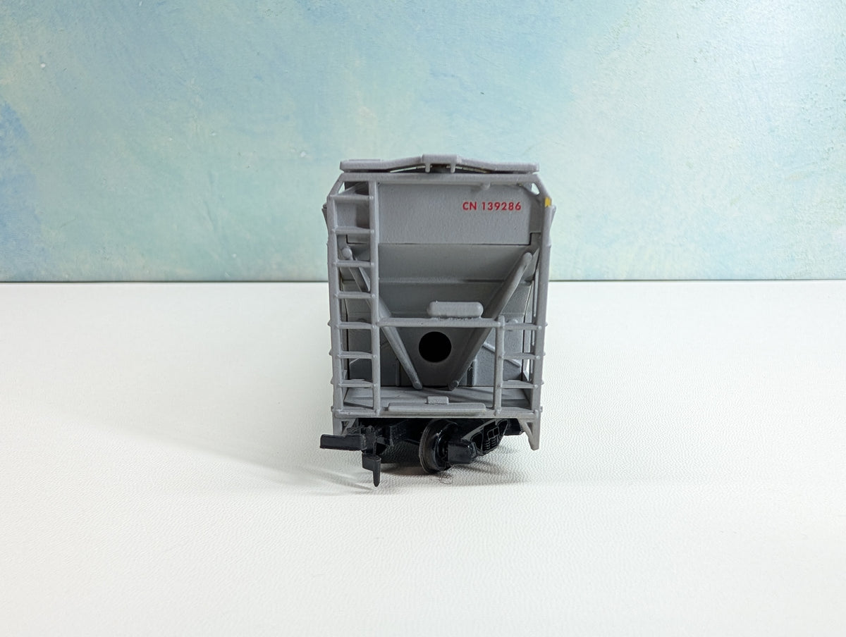 USED HO Scale Covered Hopper Canadian National CN #139286