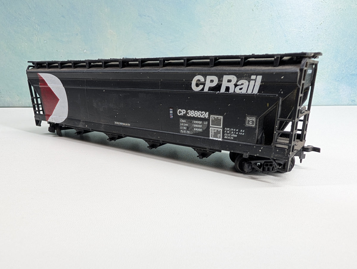 USED HO Scale Covered Hopper CP Rail CP #388624