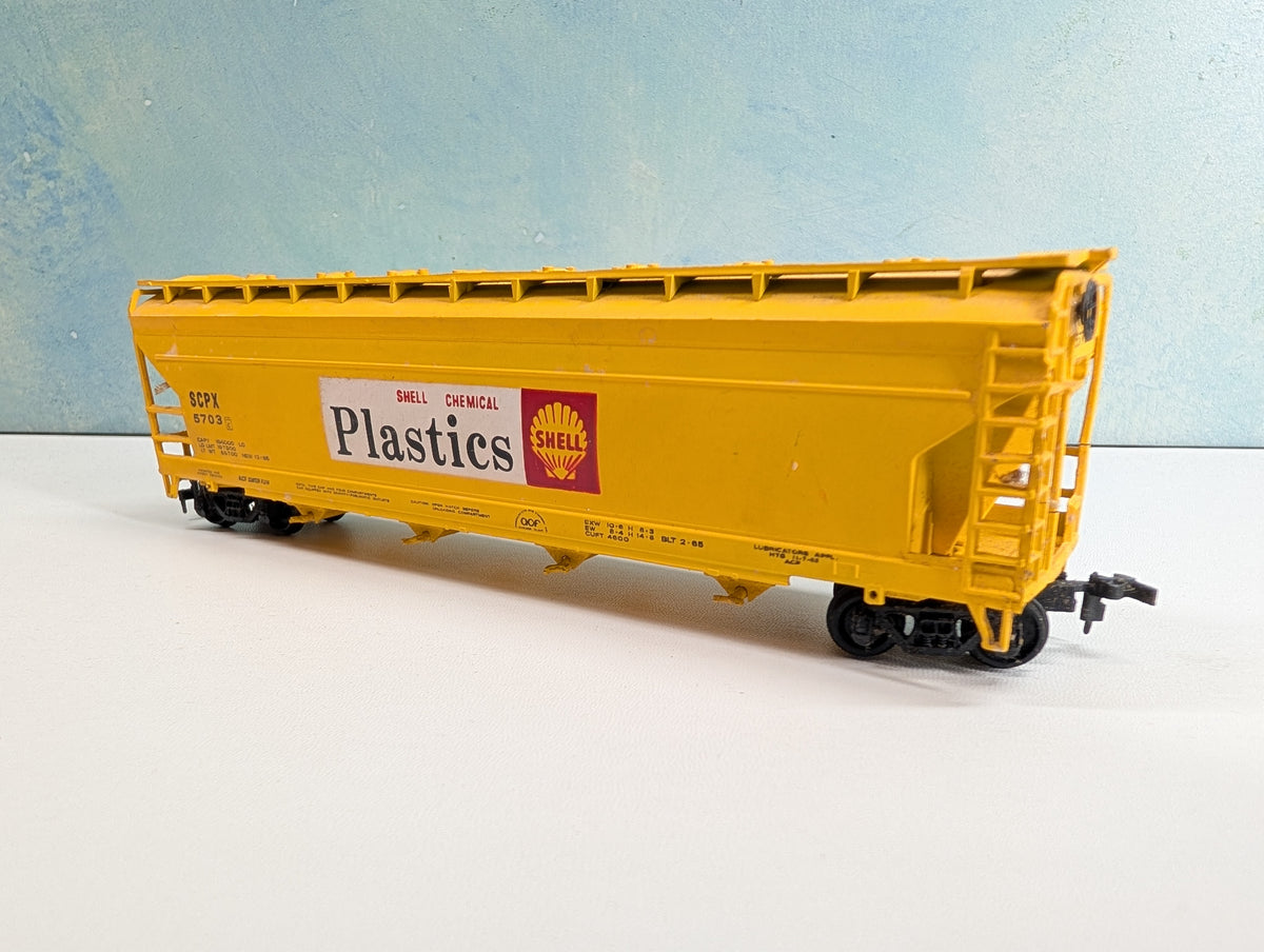 USED Bachmann HO Scale ACF Centerflow Hopper Shell Chemical Plastics SCPX #5703