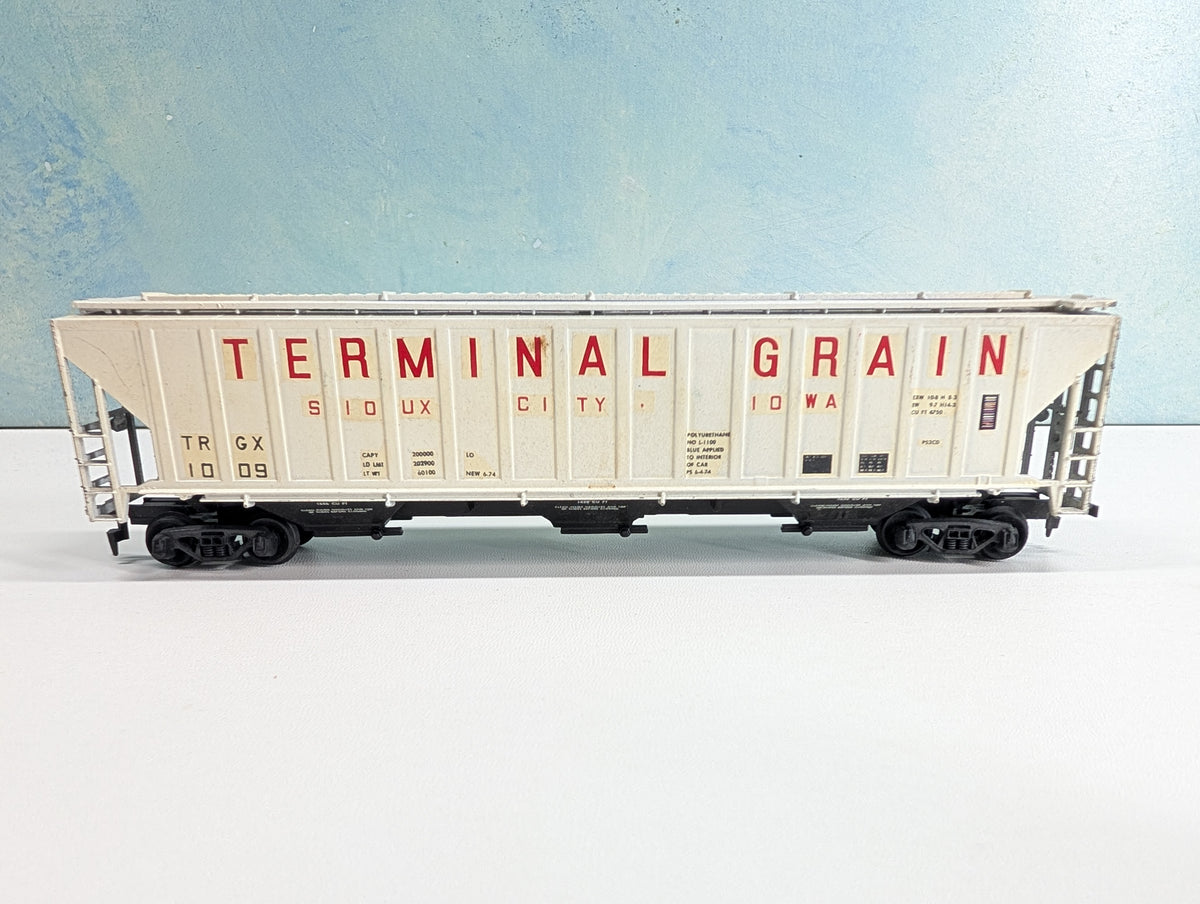 USED HO Scale Covered Hopper Terminal Grain TRGX #1009