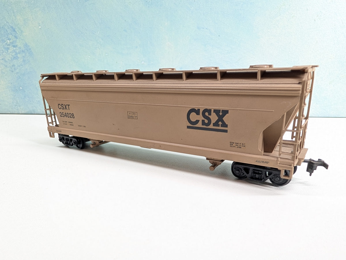 USED HO Scale Covered Hopper CSX CSXT #254028