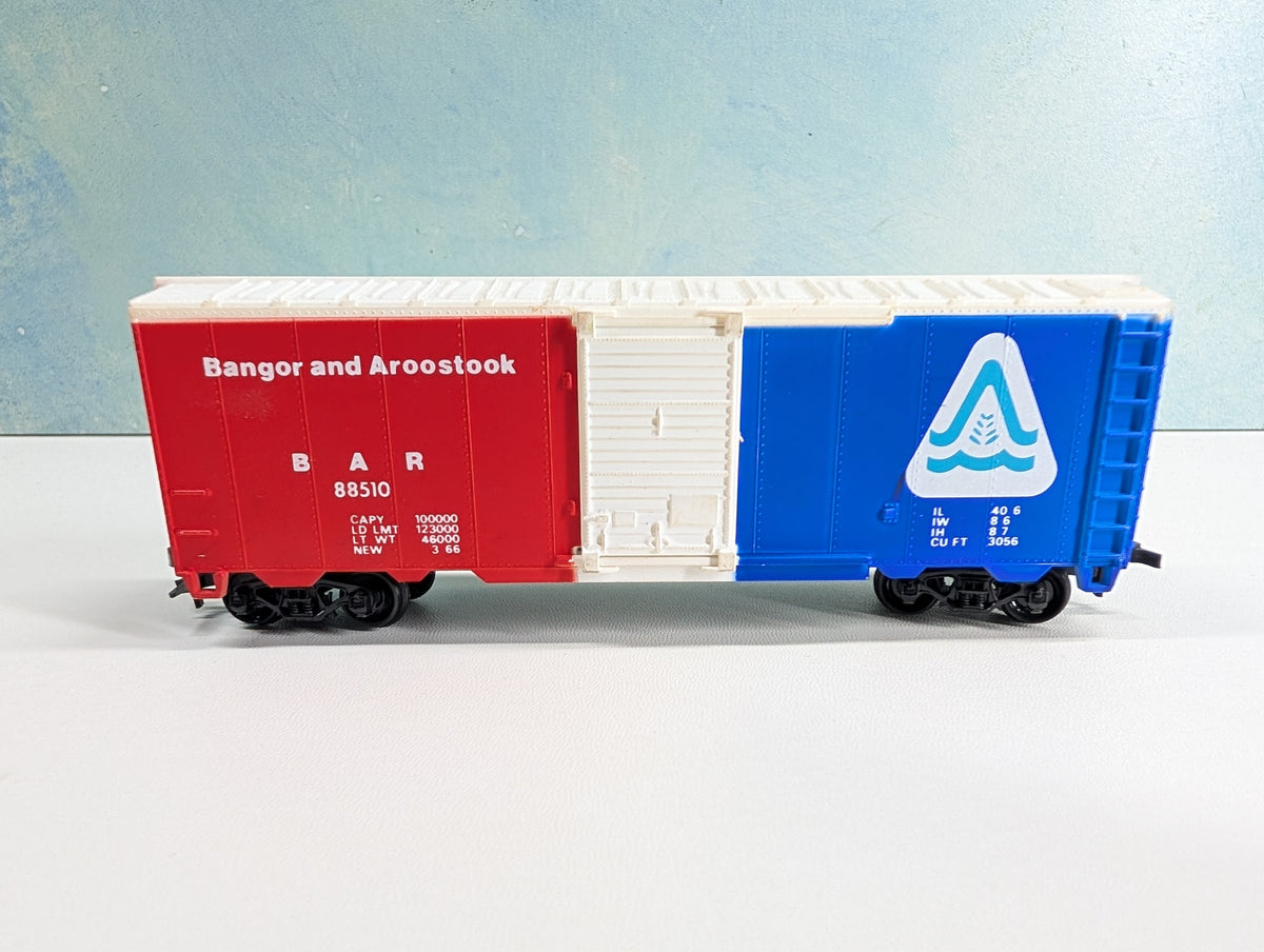 USED Lionel HO Scale 40' Box Car Bangor and Aroostook BAR #88510
