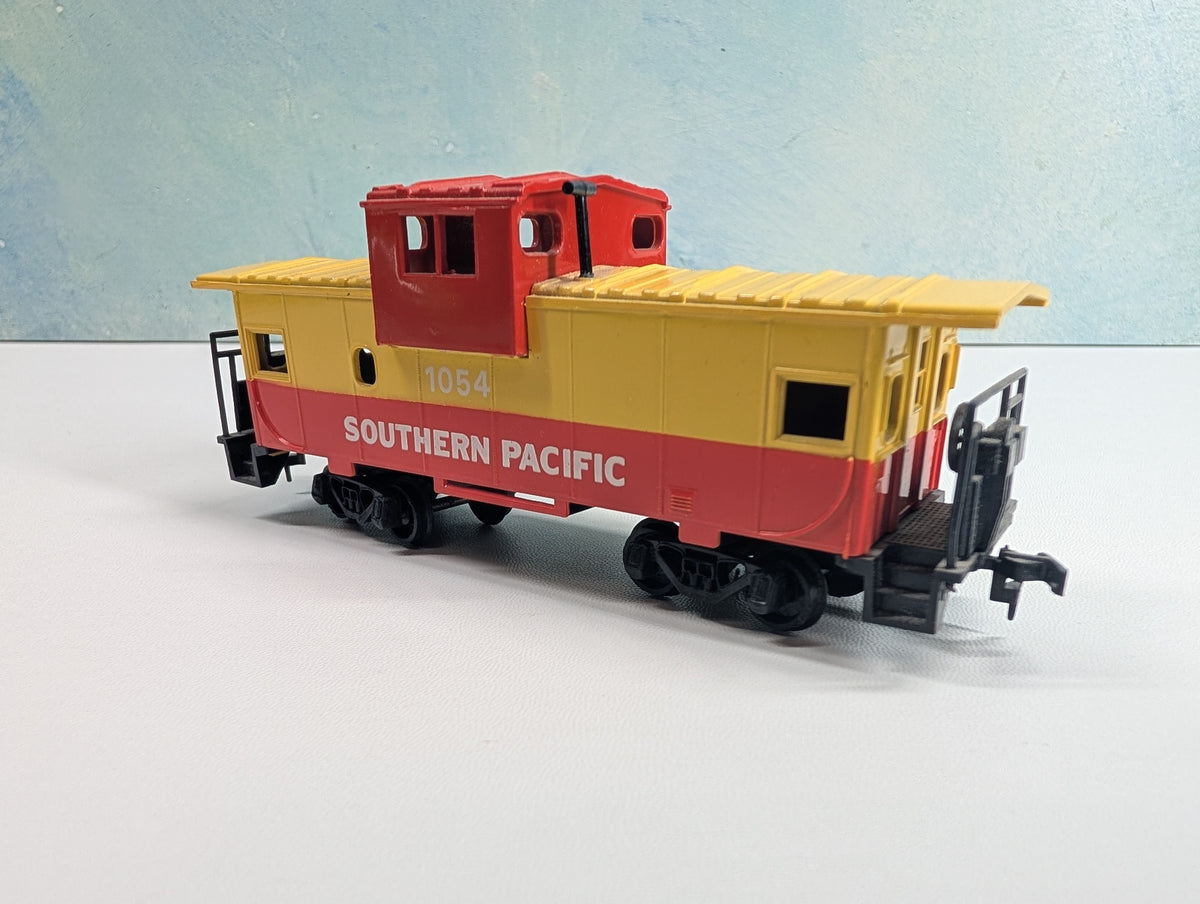 USED Bachmann HO Scale Caboose Southern Pacific #1054