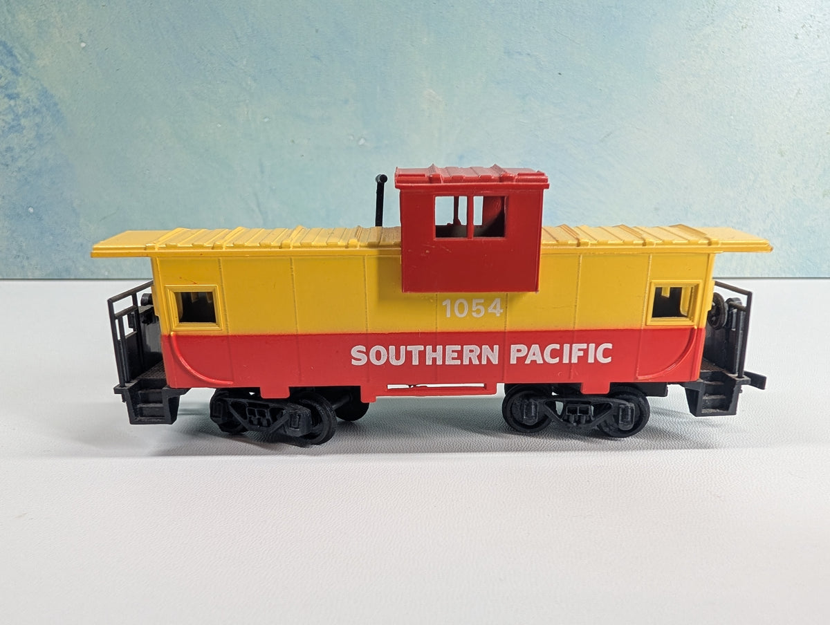 USED Bachmann HO Scale Caboose Southern Pacific #1054