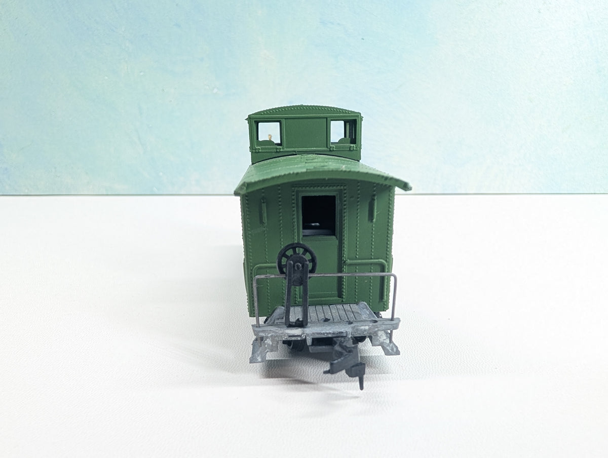 USED Roundhouse HO Scale Caboose Burlington Northern #752