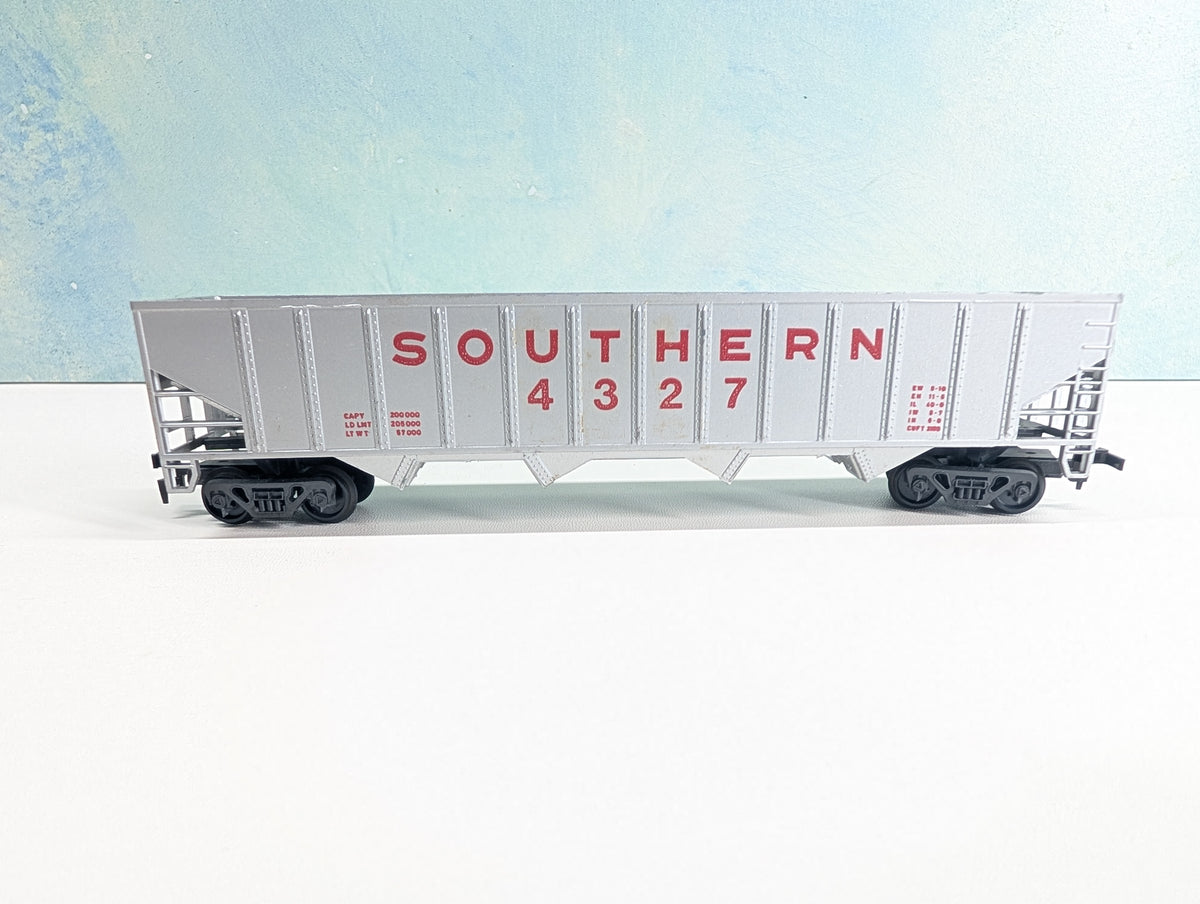 USED HO Scale 50' Quad Hopper Southern #4327