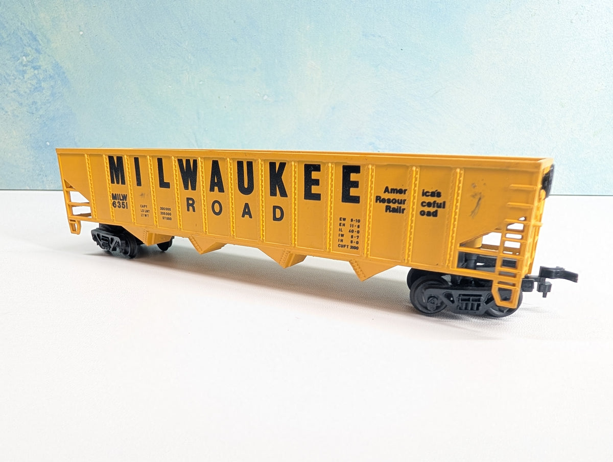 USED HO Scale 50' Quad Hopper Milwaukee Road MILW #6351