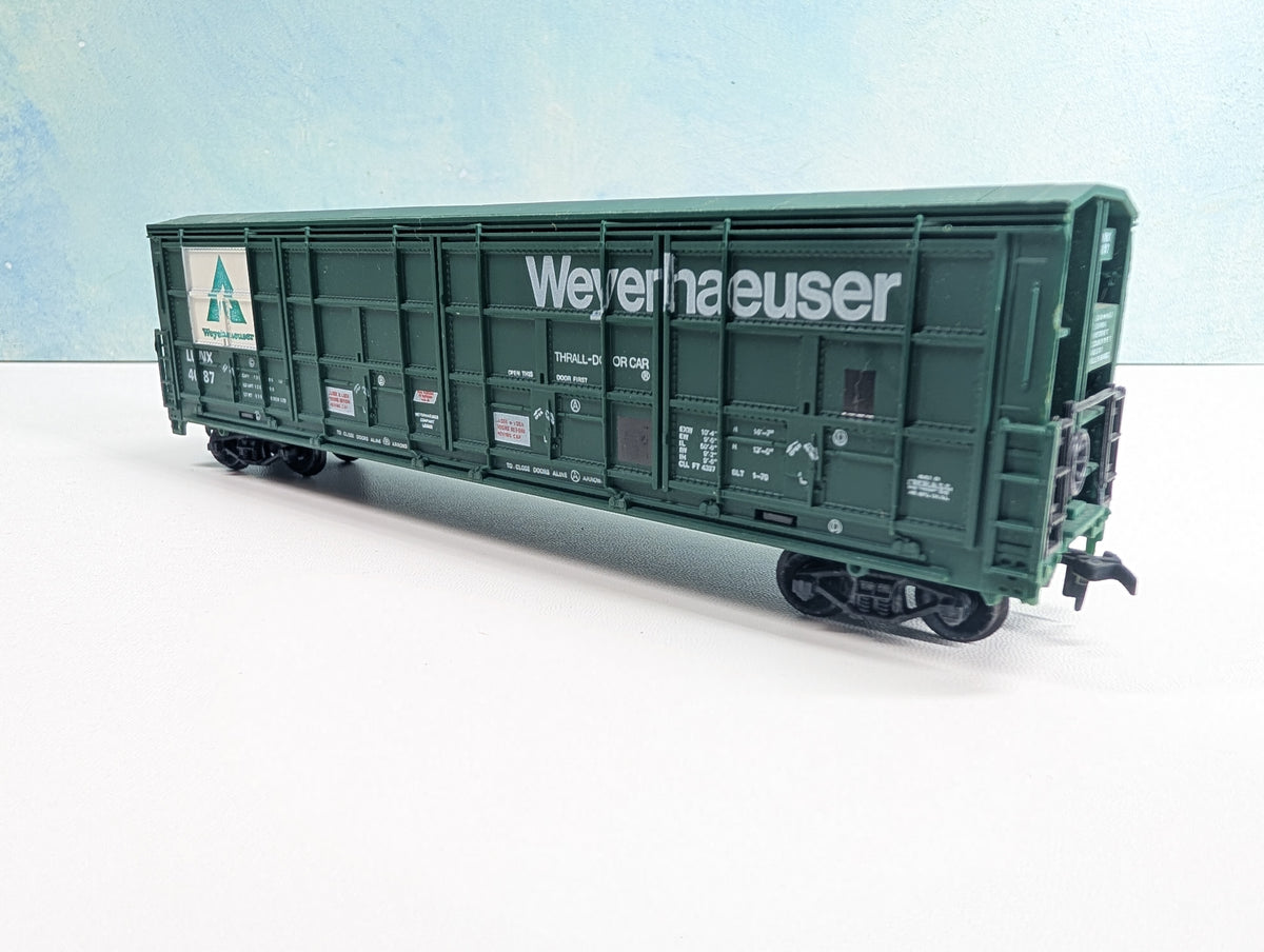 USED HO Scale Thrall Door Box Car Weyerhaeuser LUNX #4687