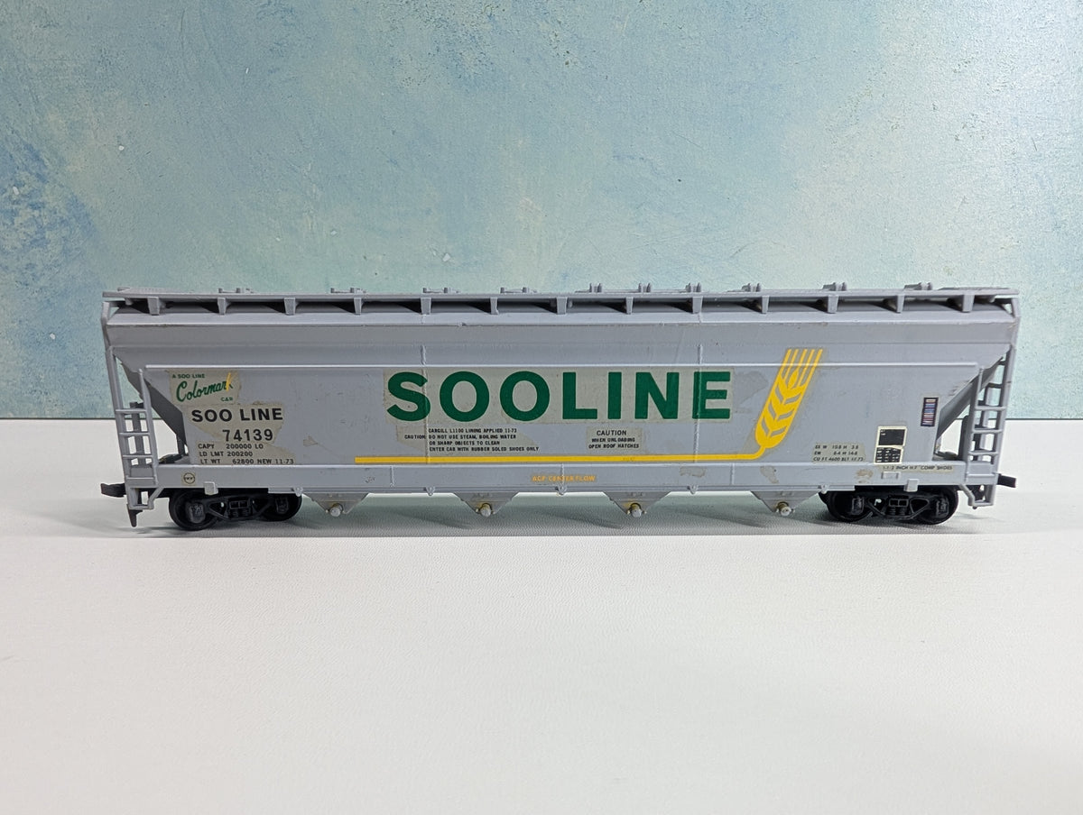 USED HO Scale ACF Centerflow Covered Hopper SOO Line #74139