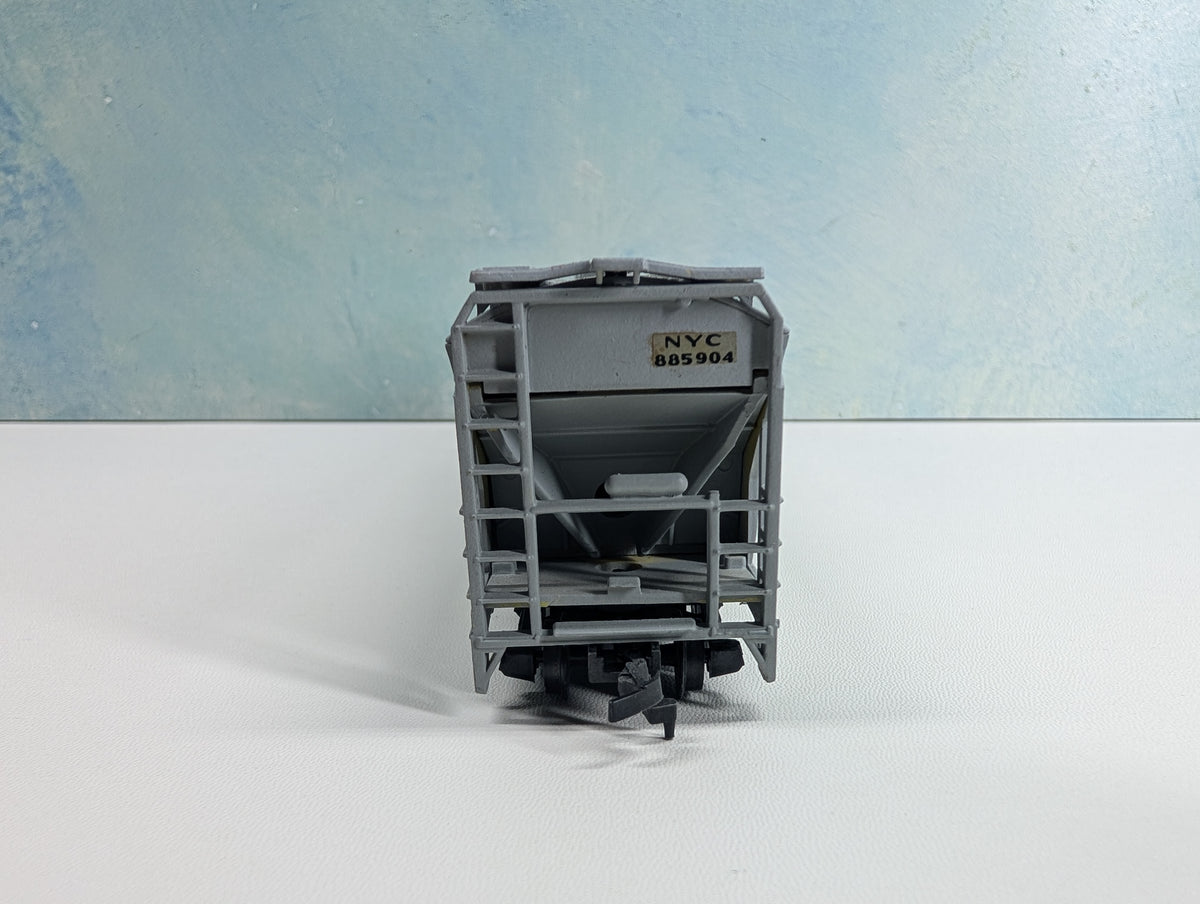 USED HO Scale ACF Centerflow Covered Hopper New York Central NYC #885904