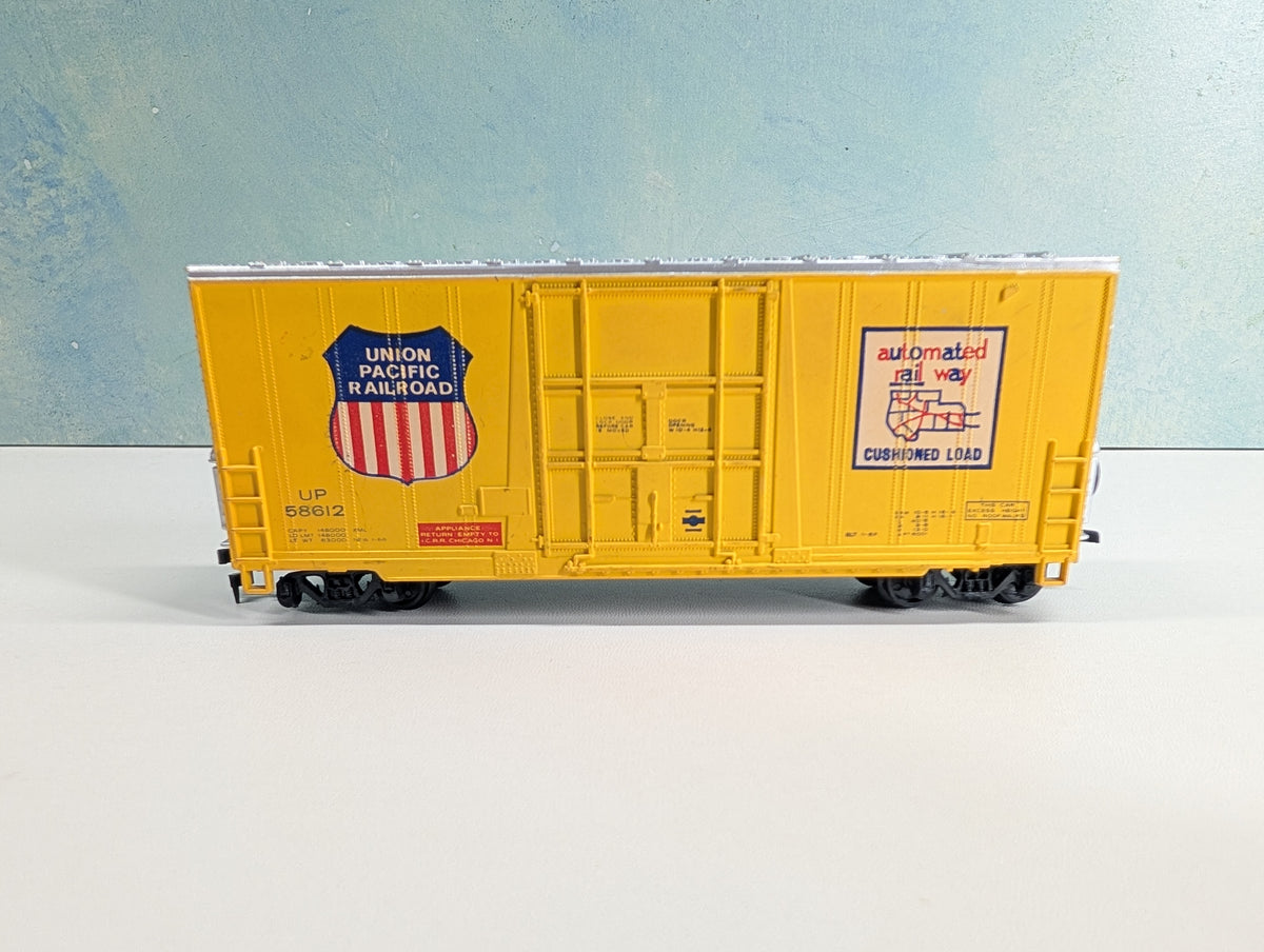 USED Lionel HO Scale 40' HI-Cube Box Car Union Pacific UP #58612