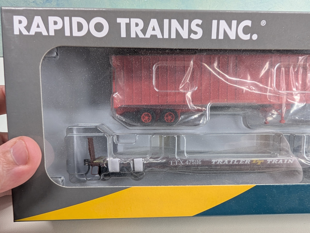 Rapido 138018A HO Scale F30D TOFC Flat Car w/ Trailer TTX #475116 w/ PRR Trailer, Late Red