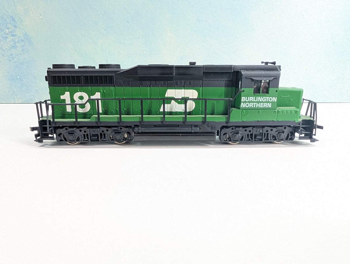 USED Lionel HO Scale GP30 Diesel Locomotive Burlington Northern #181 Tested! DC