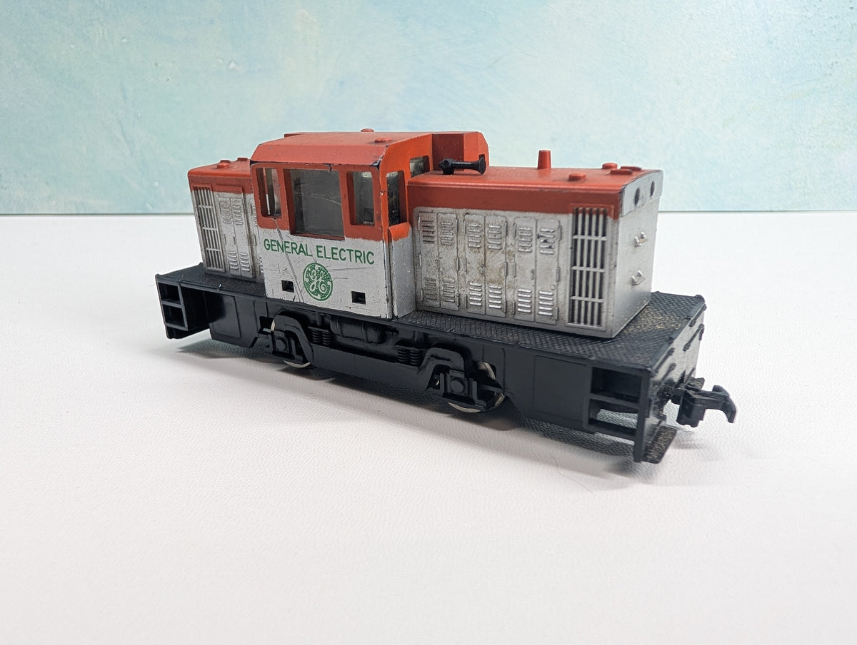 USED AHM HO Scale Plymouth Diesel Switcher Locomotive General Electric Tested! DC