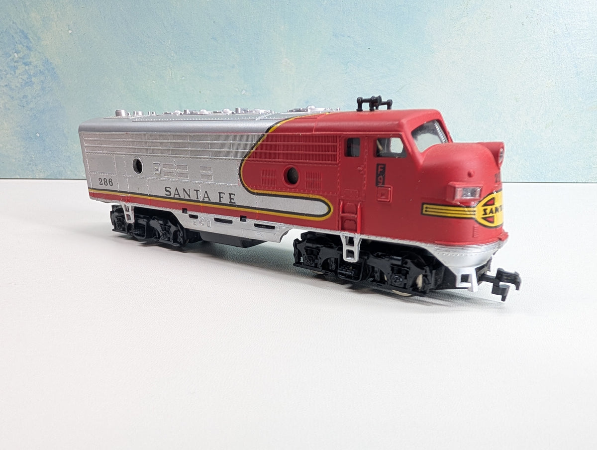 USED AHM HO Scale F7 Diesel Locomotive Santa Fe #286 Tested! DC