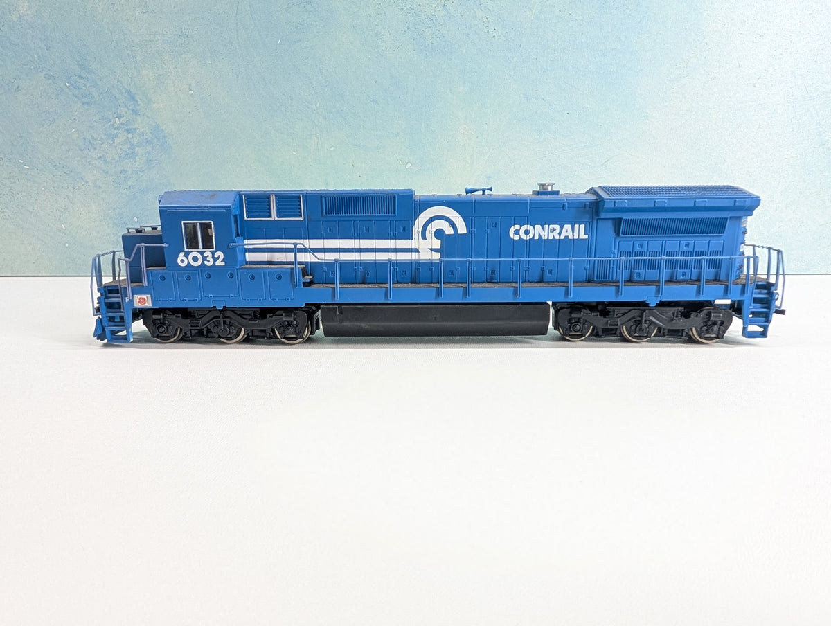 USED Bachmann 85012 HO Scale Spectrum GE Dash 8-40C Diesel Locomotive Conrail #6032 Tested! DC