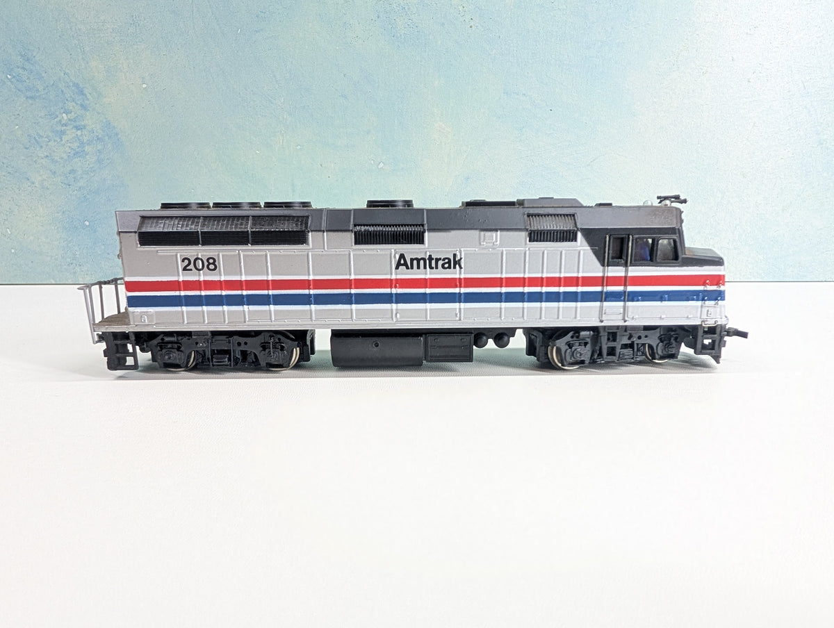 USED Bachmann 87015 HO Scale EMD F40PH Diesel Locomotive Amtrak #208 Tested! DC
