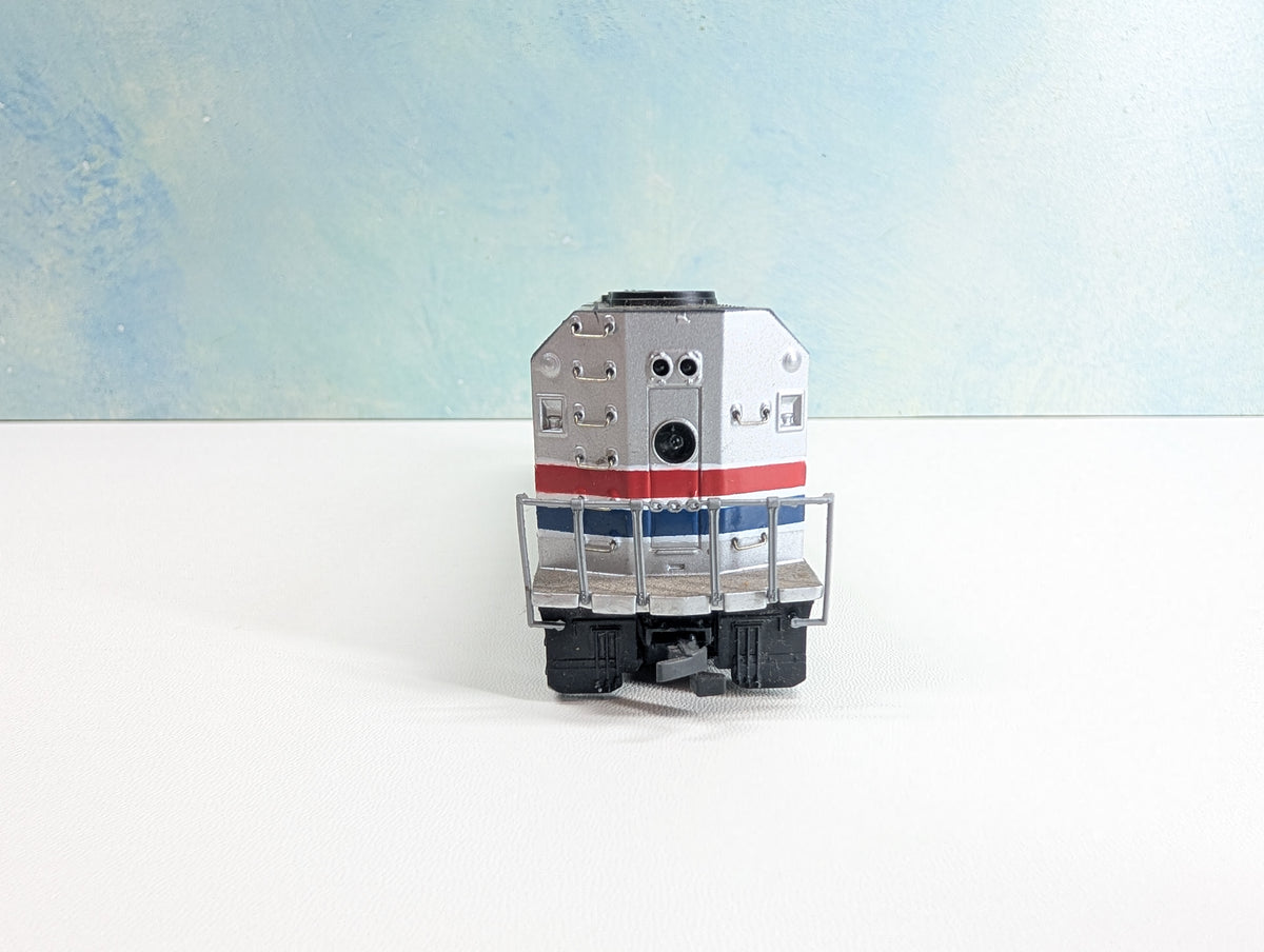 USED Bachmann 87015 HO Scale EMD F40PH Diesel Locomotive Amtrak #208 Tested! DC
