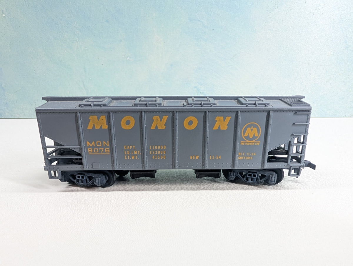 USED Tyco HO Scale Operating Hopper w/ Roof Monon MON #9076