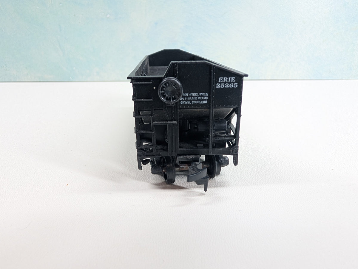 USED Athearn HO Scale 2 Bay Hopper Erie #25265