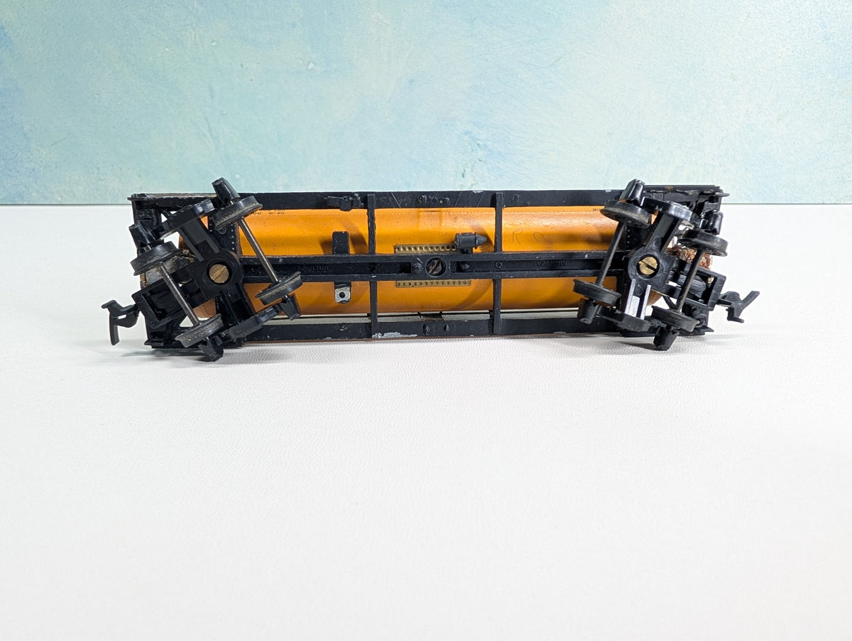 USED Mantua HO Scale Single Dome Tank Car Vintage Shell SCCX #1240